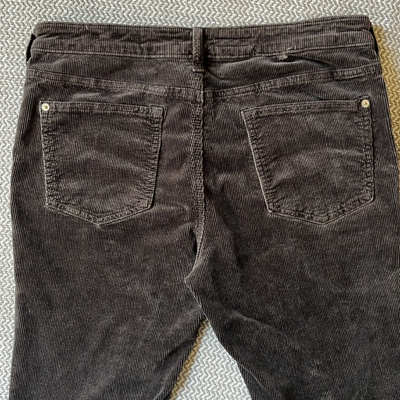 Anthropologie Pilcro The Icon Flare Corduroy Pants, GUC - Picture 12 of 13